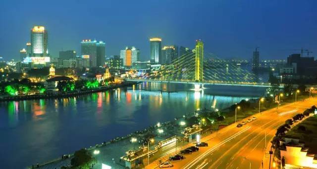 浙江的日常温馨，朋友间的趣事与情感纽带